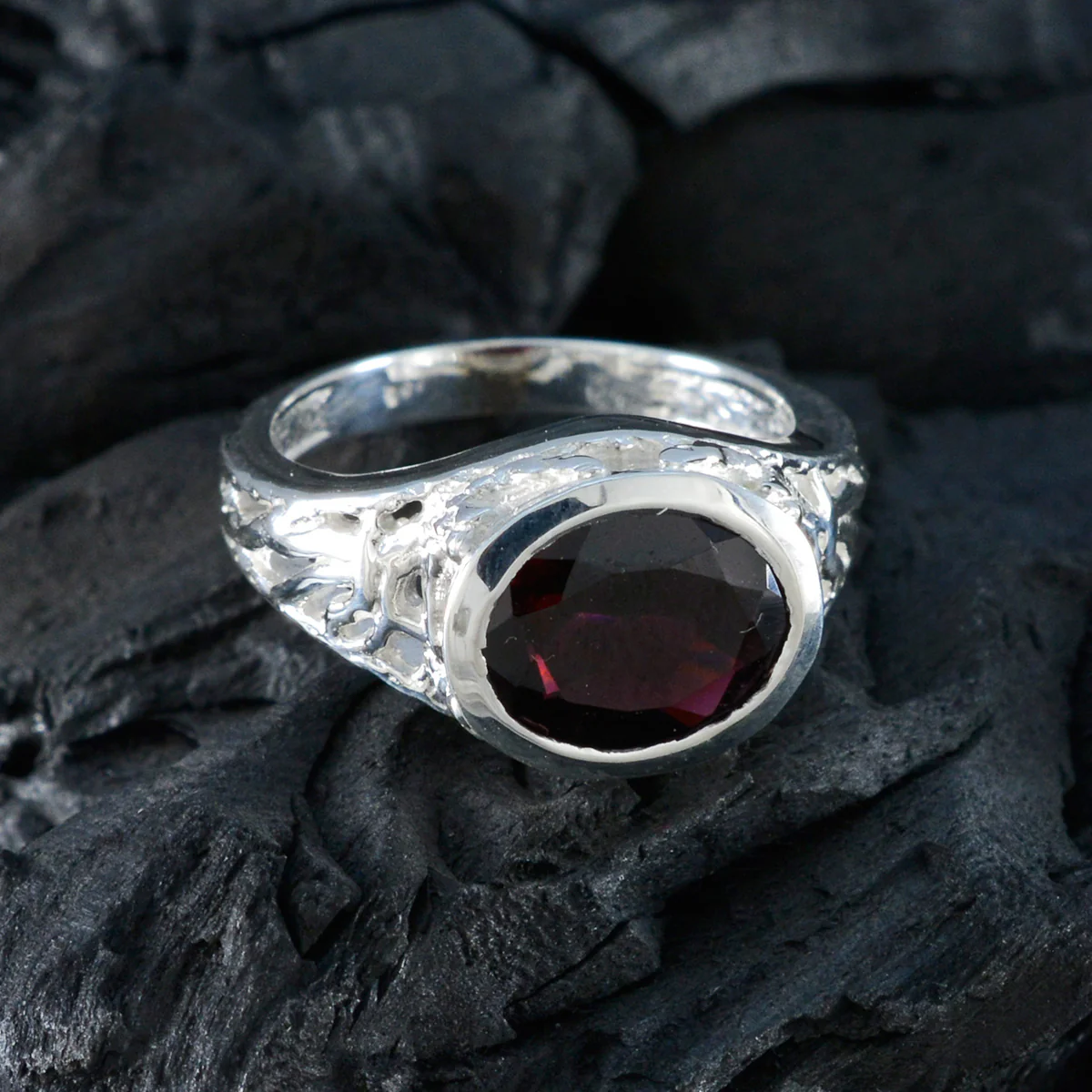 Garnet Solitaire Russian Sterling Silver Red Gems Mid-weight Sophisticated Ring Jewelry - Image 4
