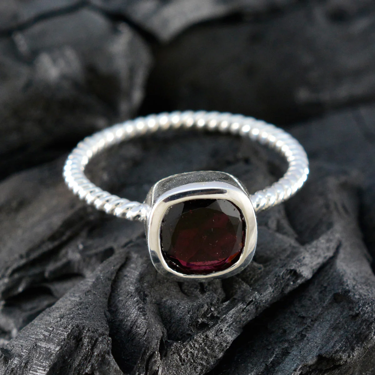 Garnet Solitaire Turkish Silver Red Gems Dainty Sophisticated Ring Jewelry - Image 4