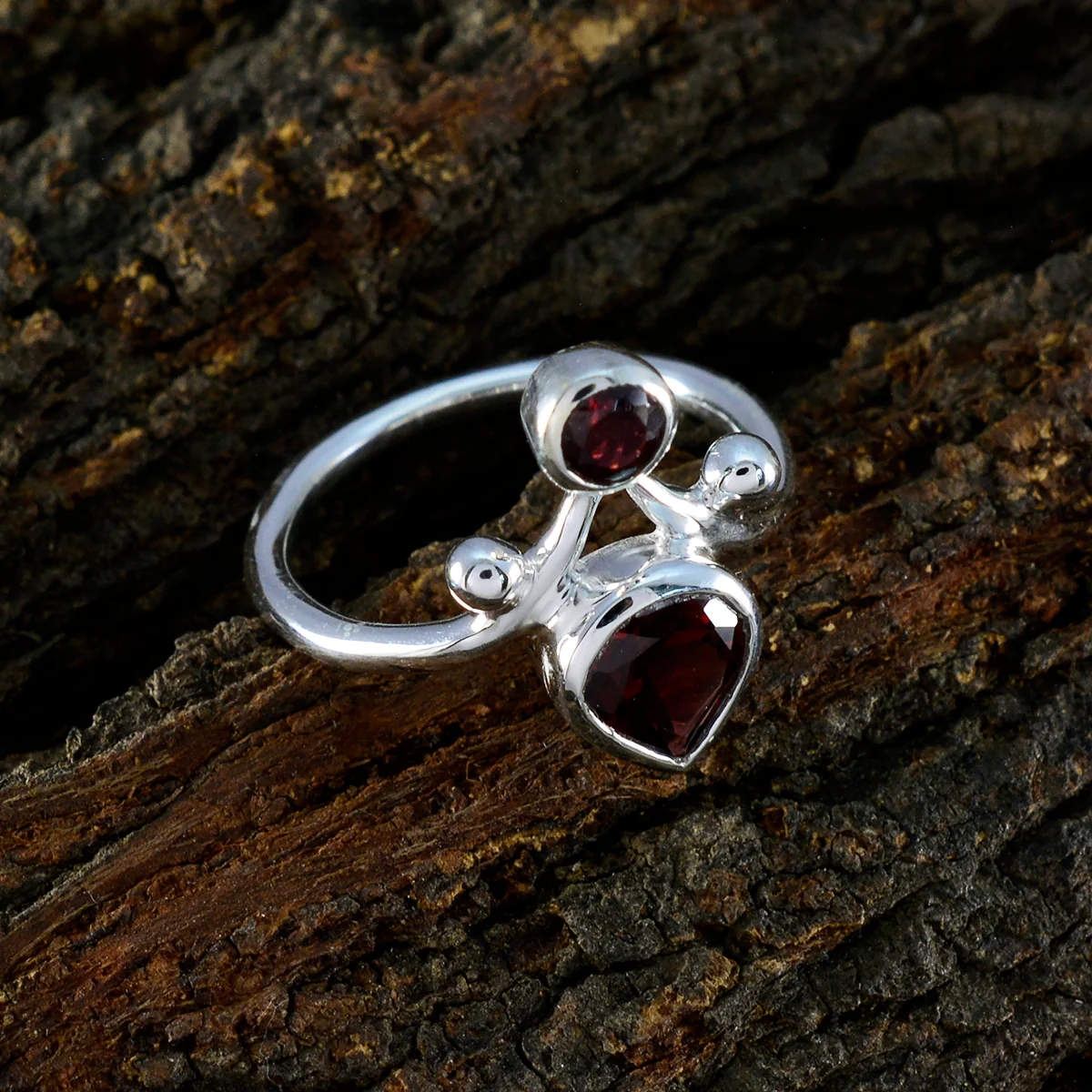Garnet Toi et Moi Russian Silver Red Gemstone Tiny Feminine Ring Jewellery - Image 3