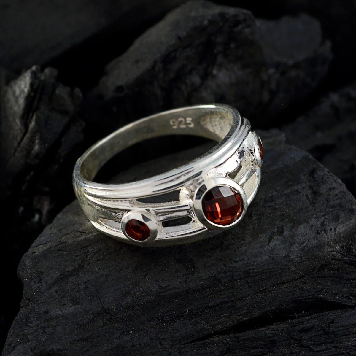 Garnet Trilogy African 92.5 Silver Red Gems Classic Glamorous Ring Jewelry - Image 4