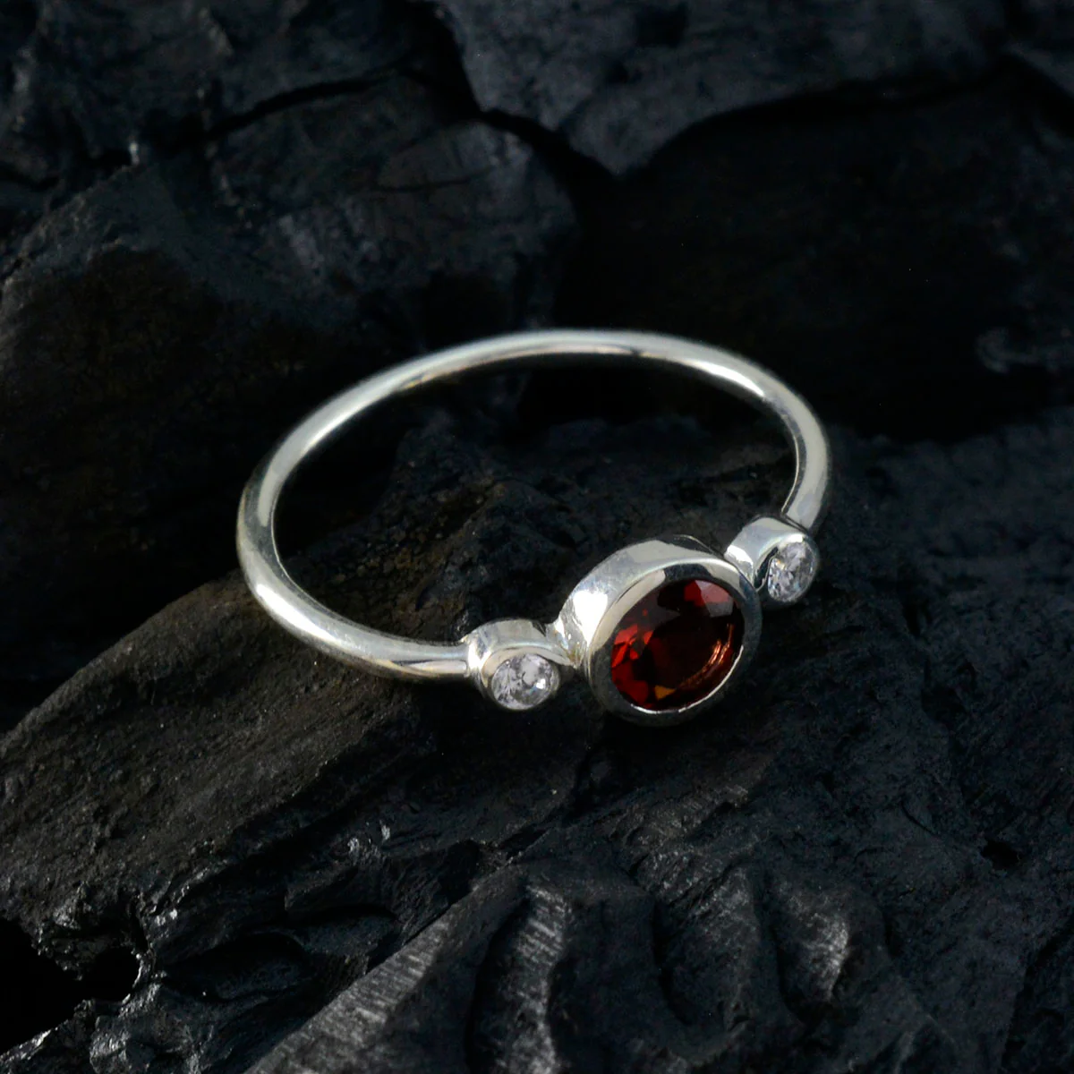 Garnet Trilogy American Sterling Silver Red Gemstones Elegant Modern Ring Jewellery - Image 4