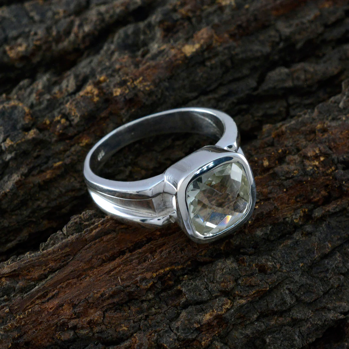 Green Amethyst Solitaire German Silver Green Gemstones Eye-catching Contemporary Ring Jewelry - Image 3