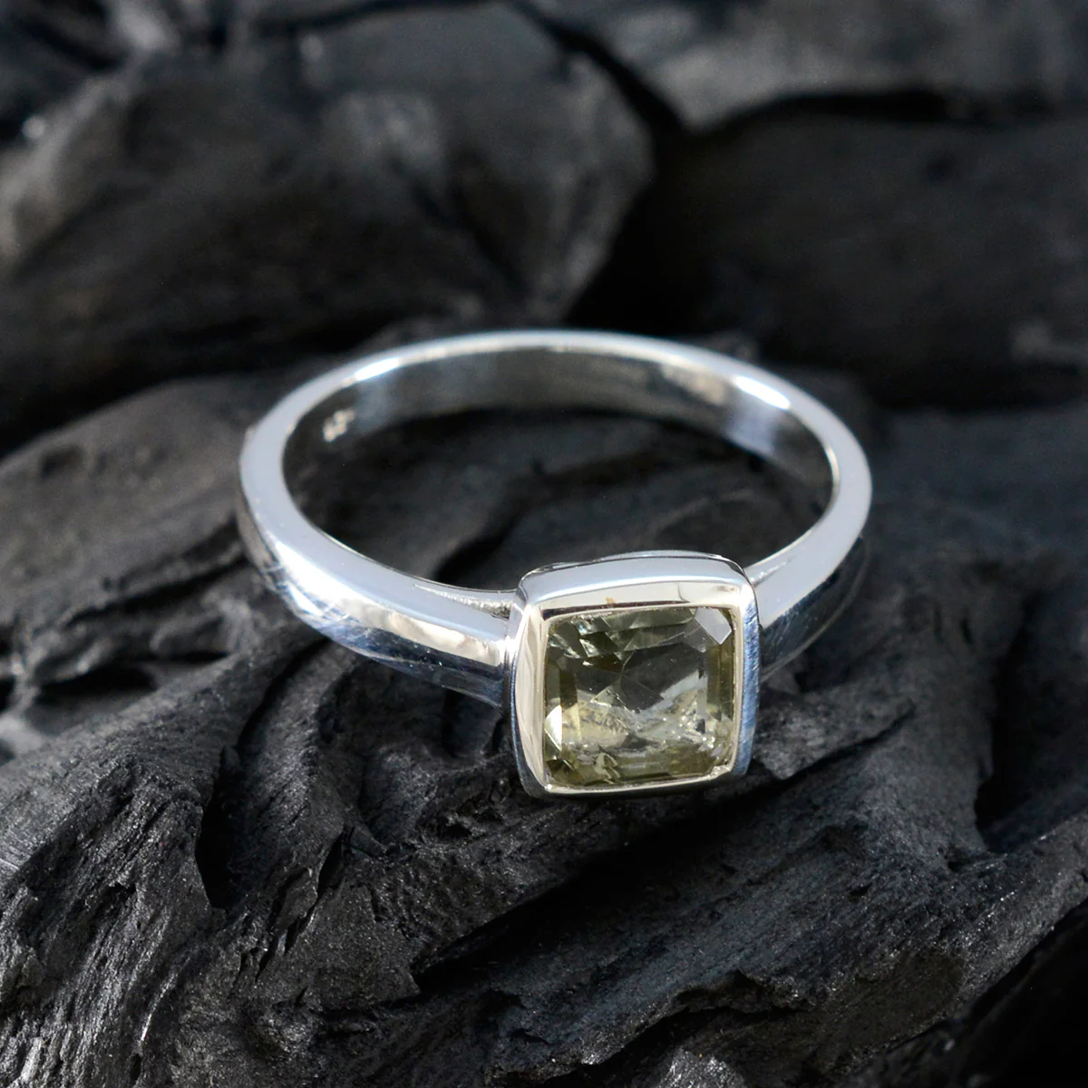 Green Amethyst Solitaire Moroccan Sterling Silver Green Gemstones Featherlight Fairytale Ring Jewellery - Image 4