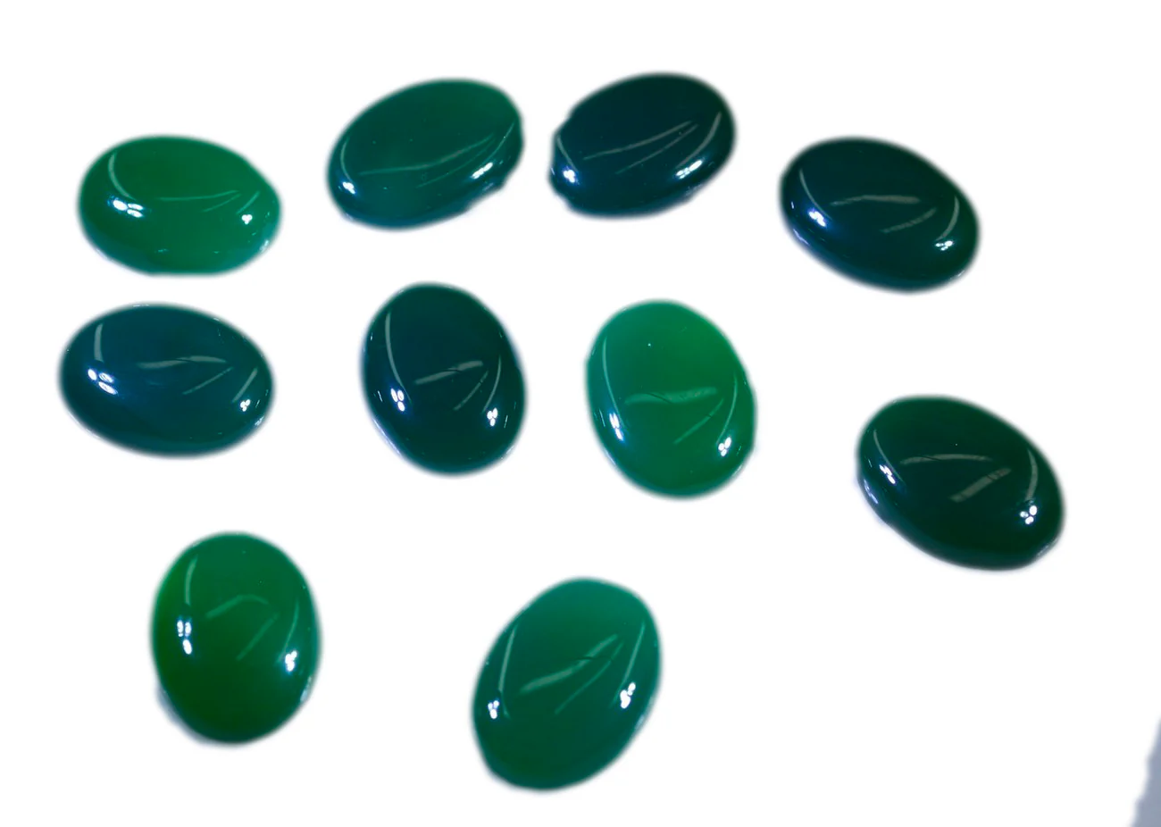 Green Onyx 1PC Small 6x8 MM Oval Cabochon Green Pure semi Precious Precious Gemstone - Image 2