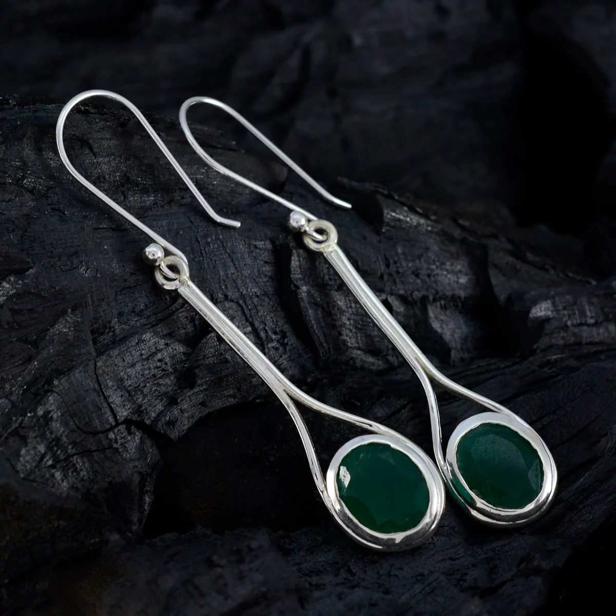 Indian Emerald African Renata Solitaire Dangle Green 92.5 Silver Earring - Image 2