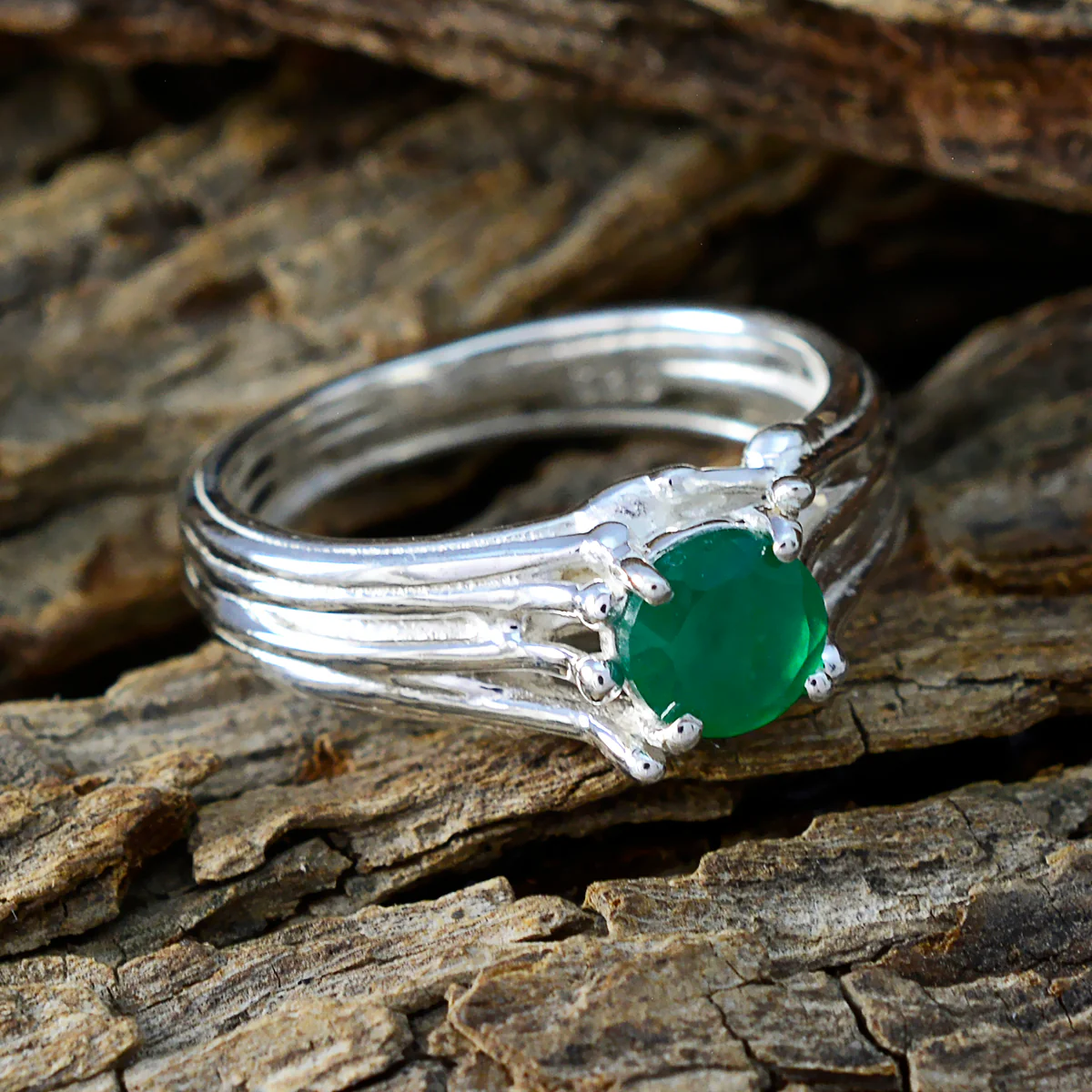 Indian Emerald Solitaire German 92.5 Silver Green Gemstone Classic Luxurious Ring Jewelry - Image 3