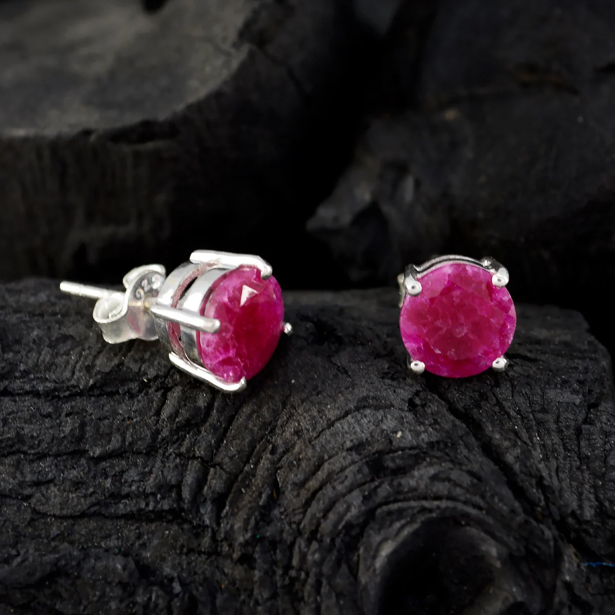 Indian Ruby Russian Lili Solitaire Stud Red 925 Silver Earring - Image 2