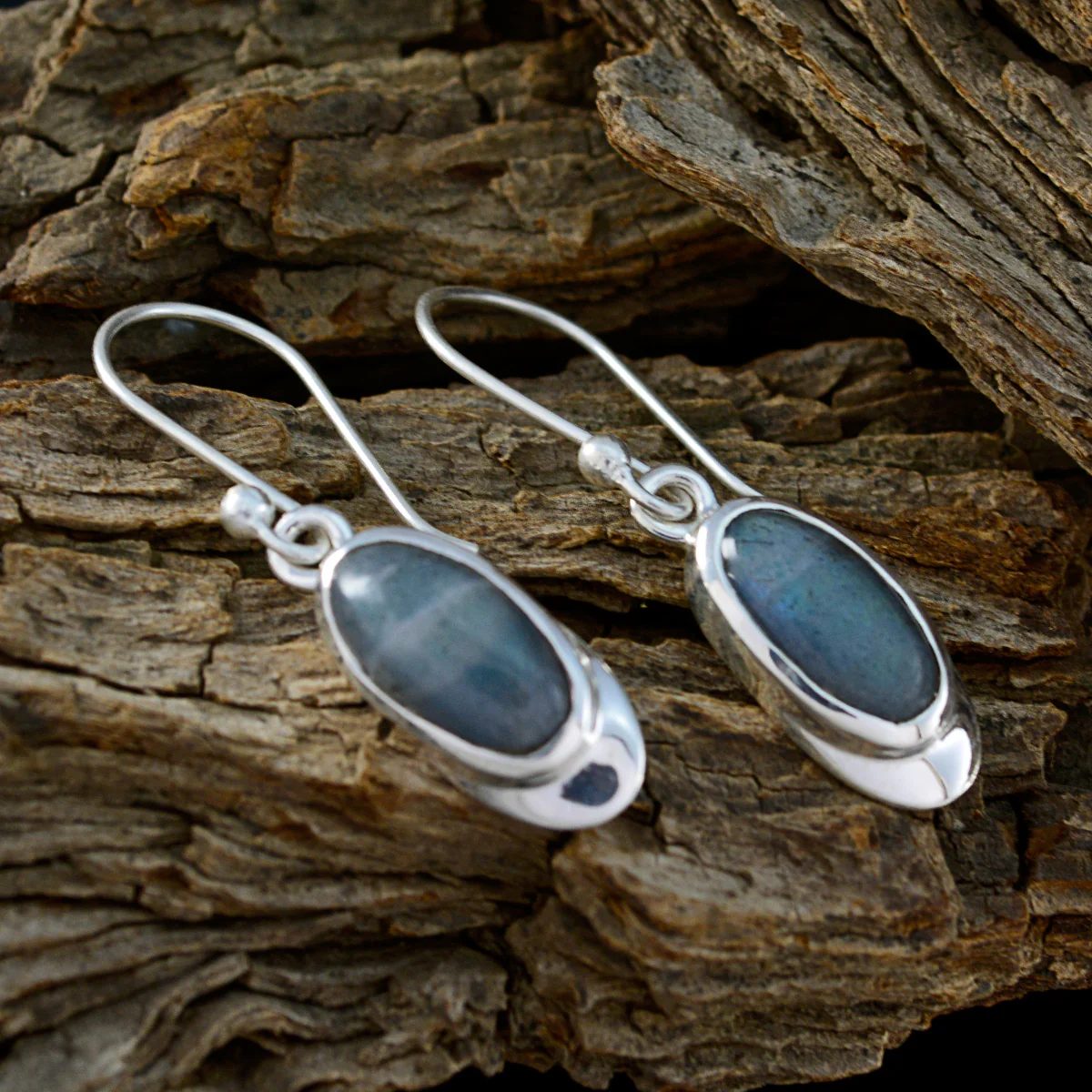 Labradorite Australian Hua Solitaire Dangle Gray Silver Earring - Image 3