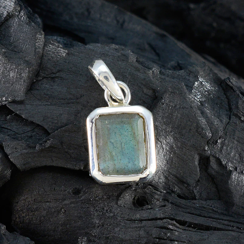 Labradorite Dainty Spanish 92.5 Silver Solitaire Lourdes Engagement Gray Pendant Jewellery - Image 4