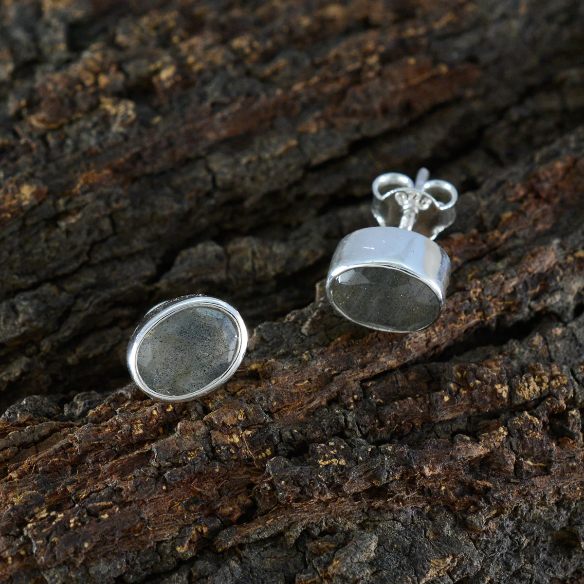 Labradorite Korean Ángeles Solitaire Stud Gray Silver Earring - Image 3
