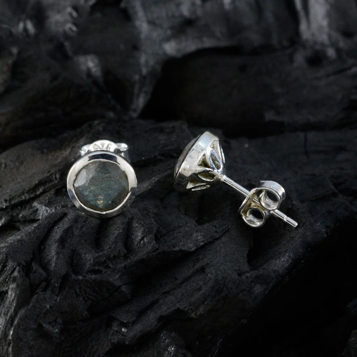 Labradorite Middle Eastern Violet Solitaire Stud Gray Sterling Silver Earring - Image 4