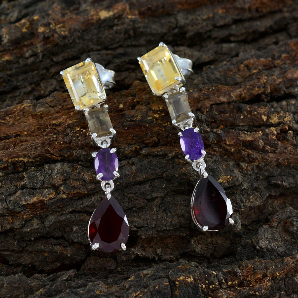 Multi Korean Lucia quarter Stud multicolor Sterling Silver Earring - Image 3
