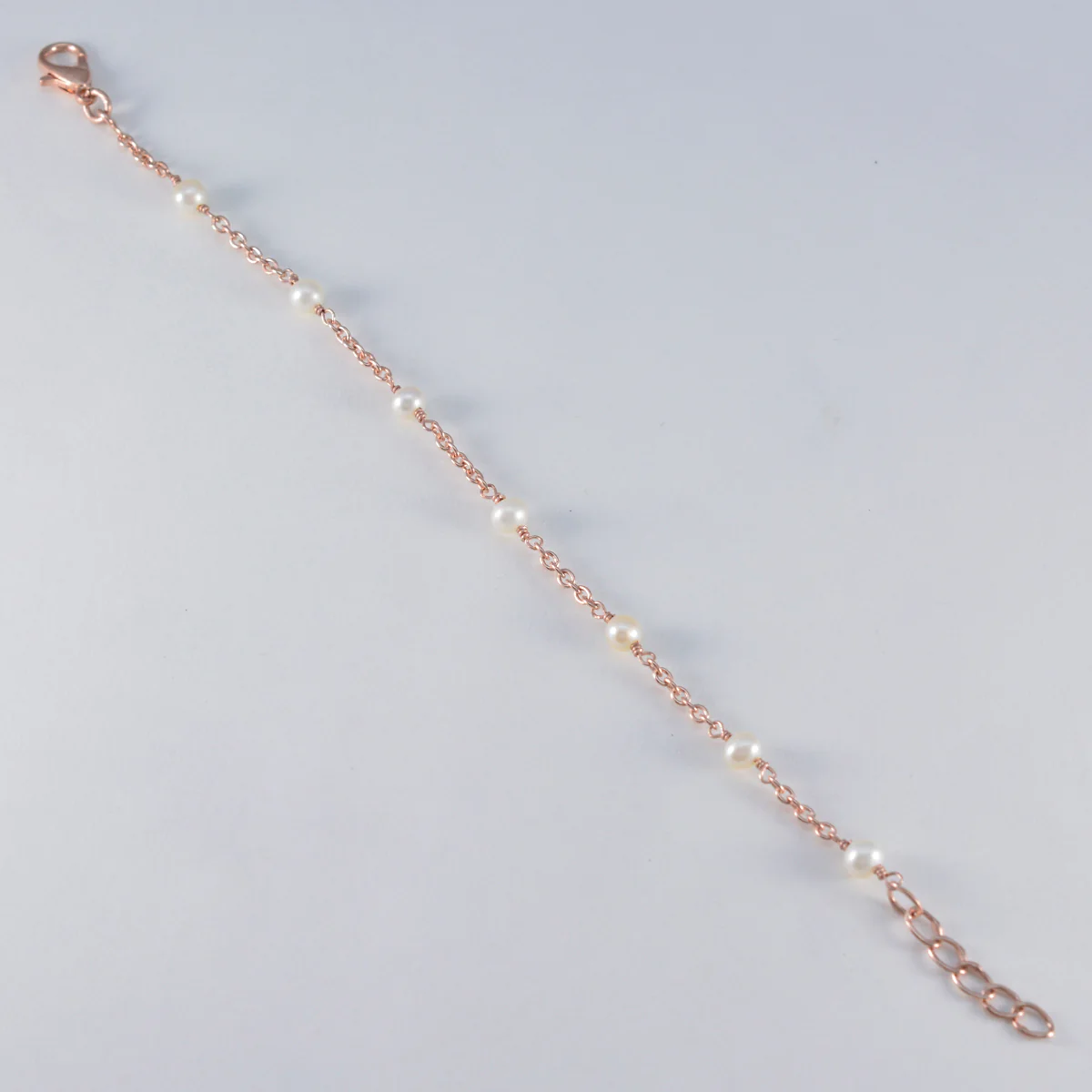 Pearl Autumn Begins Elegant White Silver Chain Bracelet - Image 3