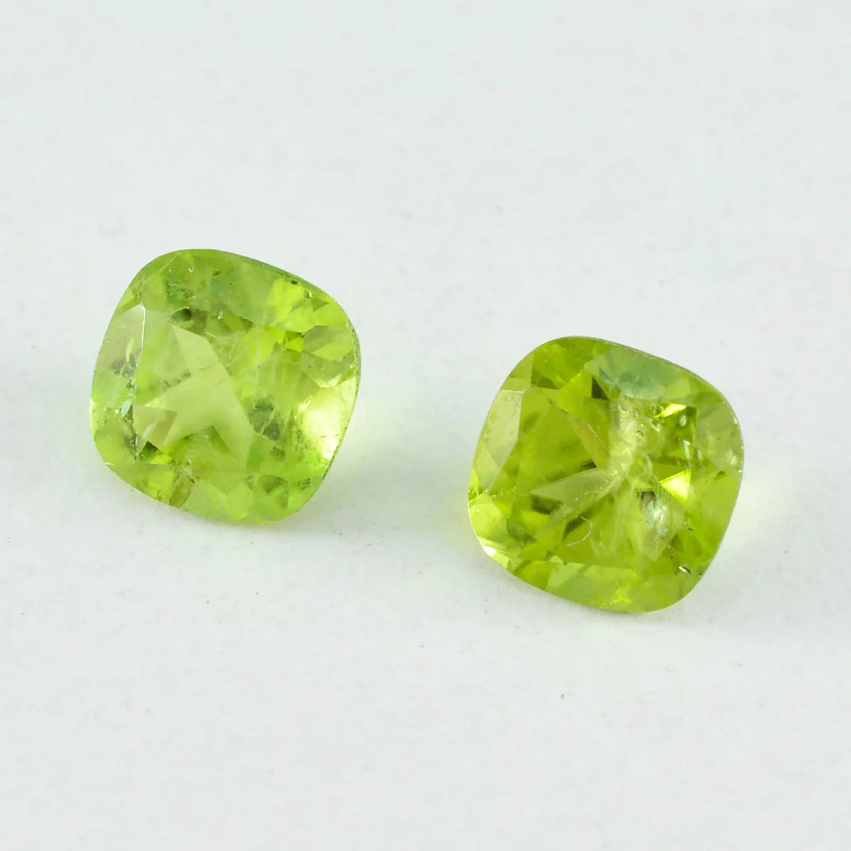 Peridot 1PC Large 12x12 MM Cushion Faceted Green High-Quality Semi Precious Loose Gemstones - Image 2