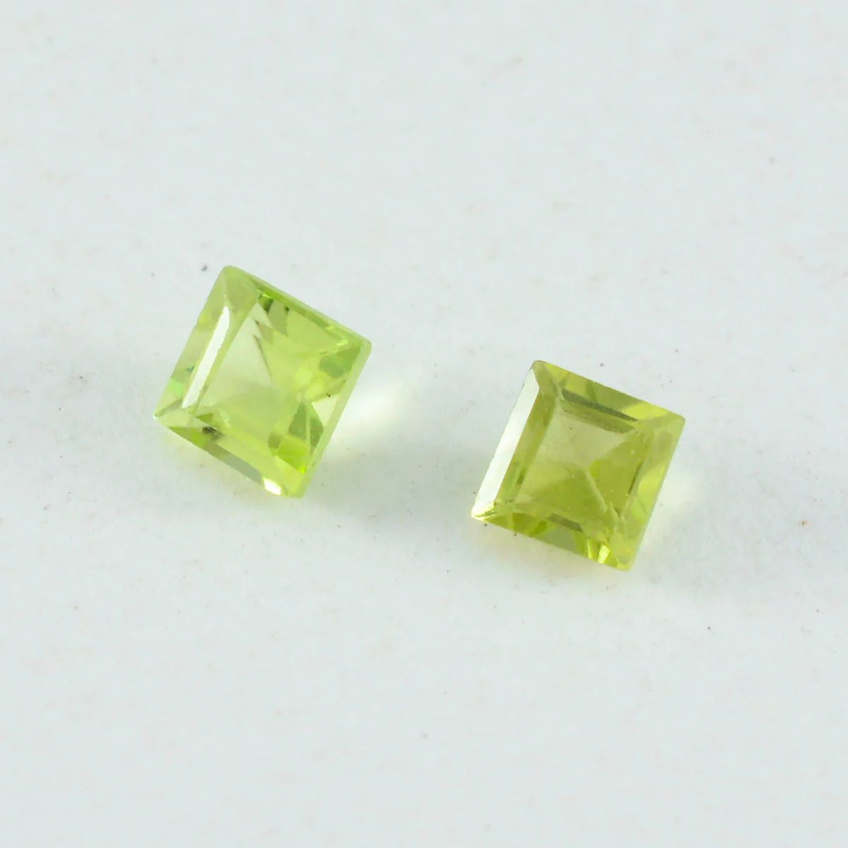 Peridot 1PC Tiny 5x5 MM Square Faceted Green Sparkling Semi Precious Gems - Image 4