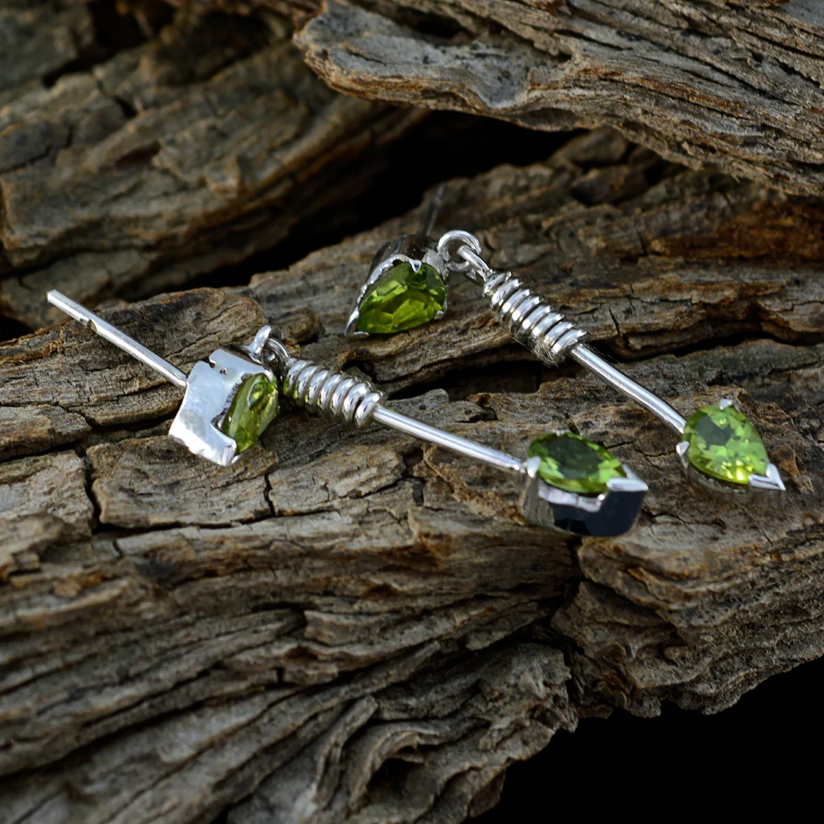 Peridot Egyptian Sara multiple Stud Green 925 Silver Earring - Image 3
