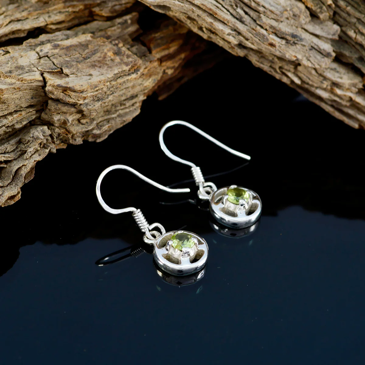 Peridot Latin American Clara Solitaire Dangle Green 925 Sterling Silver Earring - Image 3
