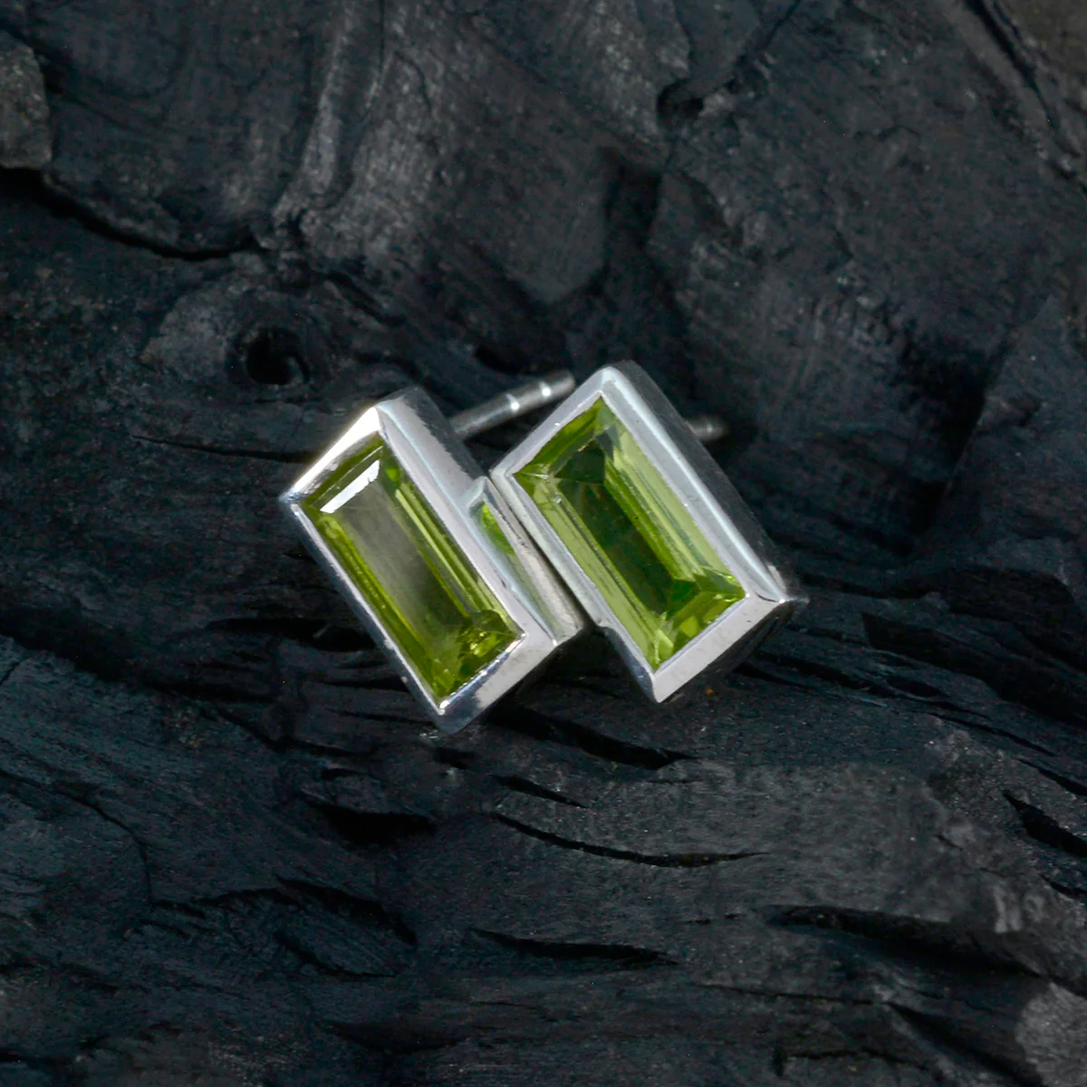 Peridot Middle Eastern Hannah Solitaire Stud Green Sterling Silver Earring - Image 4