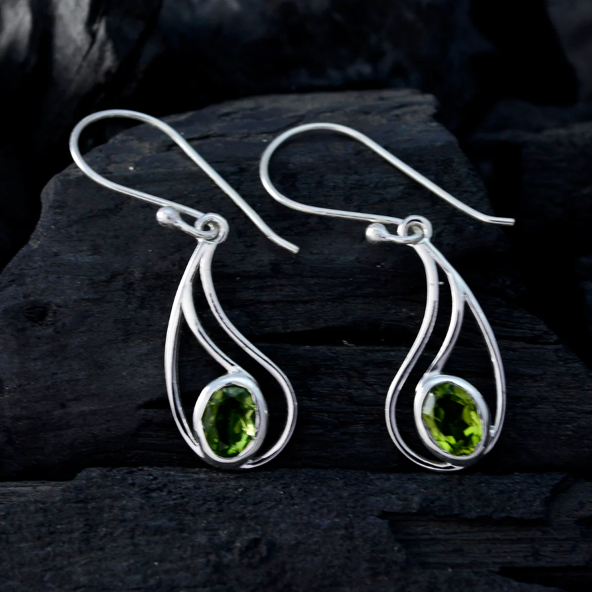 Peridot Moroccan Ellie Solitaire Dangle Green 925 Sterling Silver Earring - Image 2