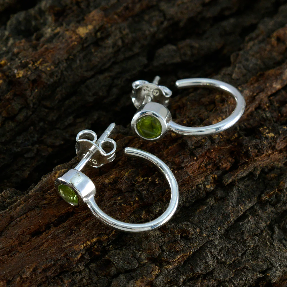 Peridot Moroccan Isla Solitaire Stud Green Sterling Silver Earring - Image 3