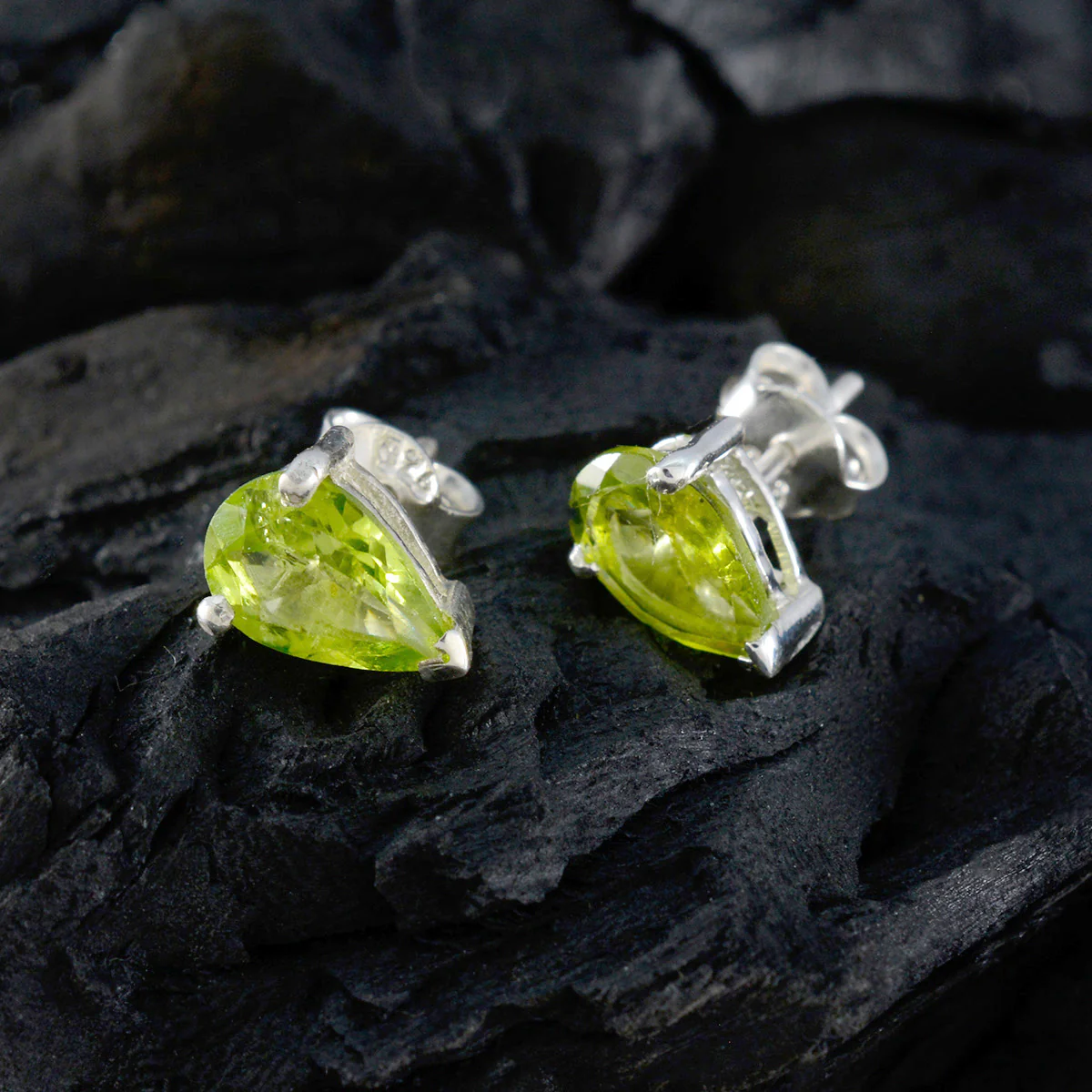 Peridot Russian Dayana Solitaire Stud Green 925 Silver Earring - Image 4