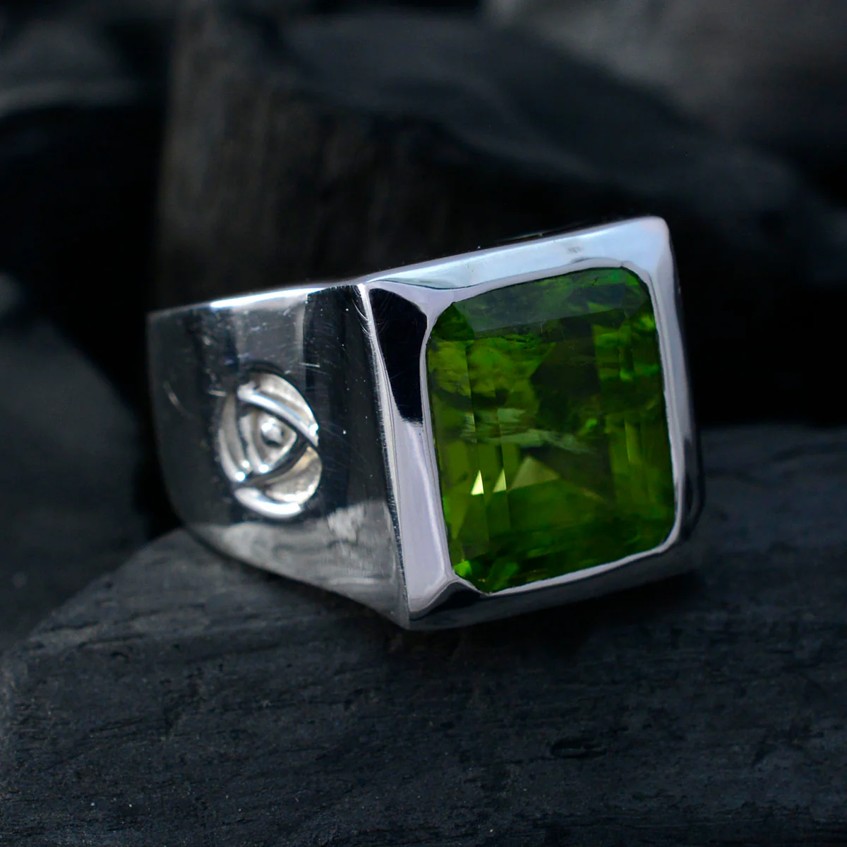 Peridot Solitaire African 925 Silver Green Gemstones Essential Armor Ring Jewelry - Image 4