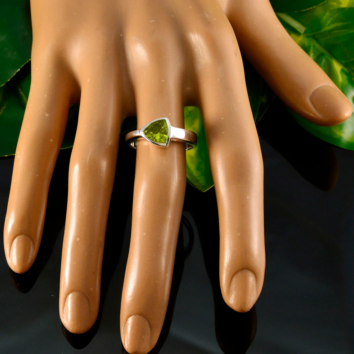 Peridot Solitaire Egyptian 925 Sterling Silver Green Gemstone Tiny Geometric Ring Jewelry - Image 5