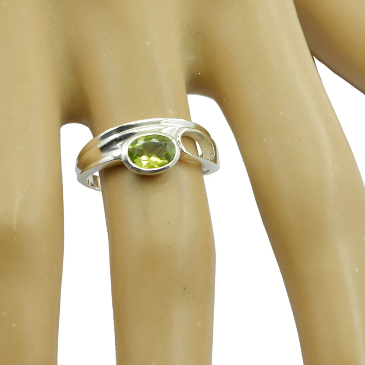 Peridot Solitaire German 92.5 Silver Green Gems Featherlight Artisan Ring Jewellery - Image 2