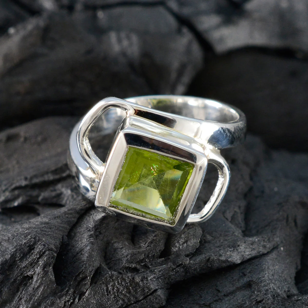 Peridot Solitaire Indian 925 Silver Green Gemstones Minimal Boho Ring Jewelry - Image 4