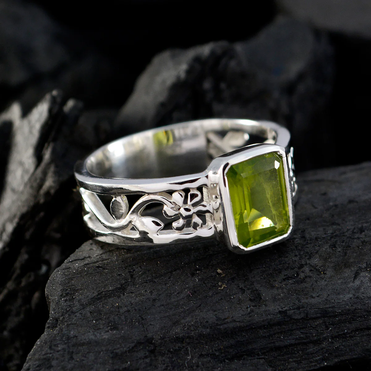 Peridot Solitaire Russian Silver Green Gemstones Eye-catching Art Deco Band Jewelry - Image 5