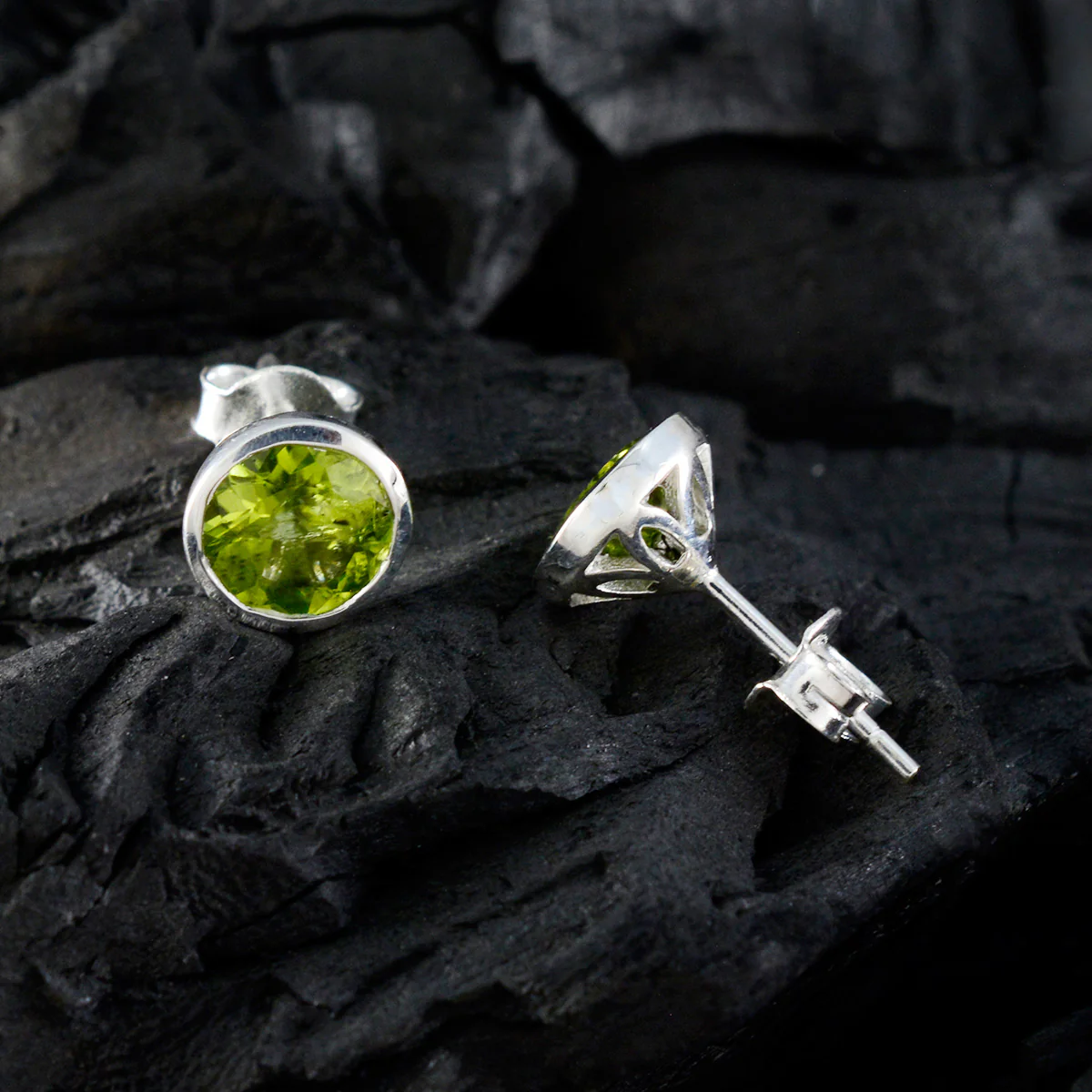 Peridot Spanish Zoe Solitaire Stud Green 925 Sterling Silver Earring - Image 4