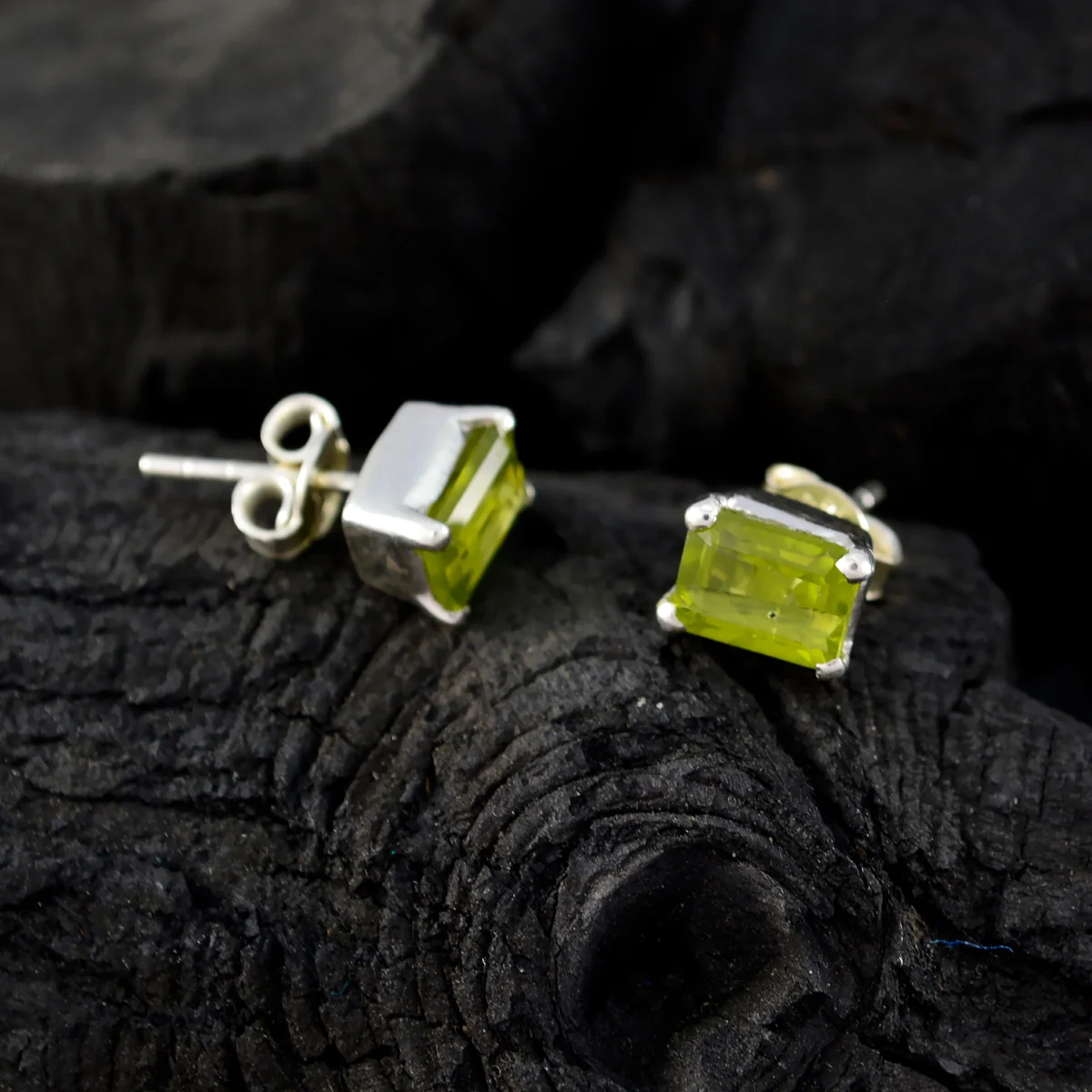 Peridot Turkish Yuna Solitaire Stud Green Sterling Silver Earring - Image 2