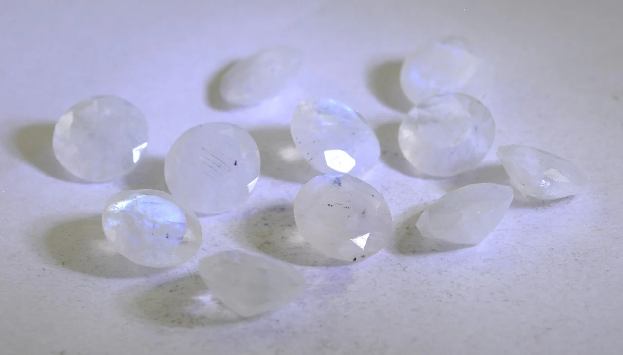 Rainbow Moonstone 1PC Large 10x10 MM Round Faceted White Shine Semi Precious Loose Gems - Image 4