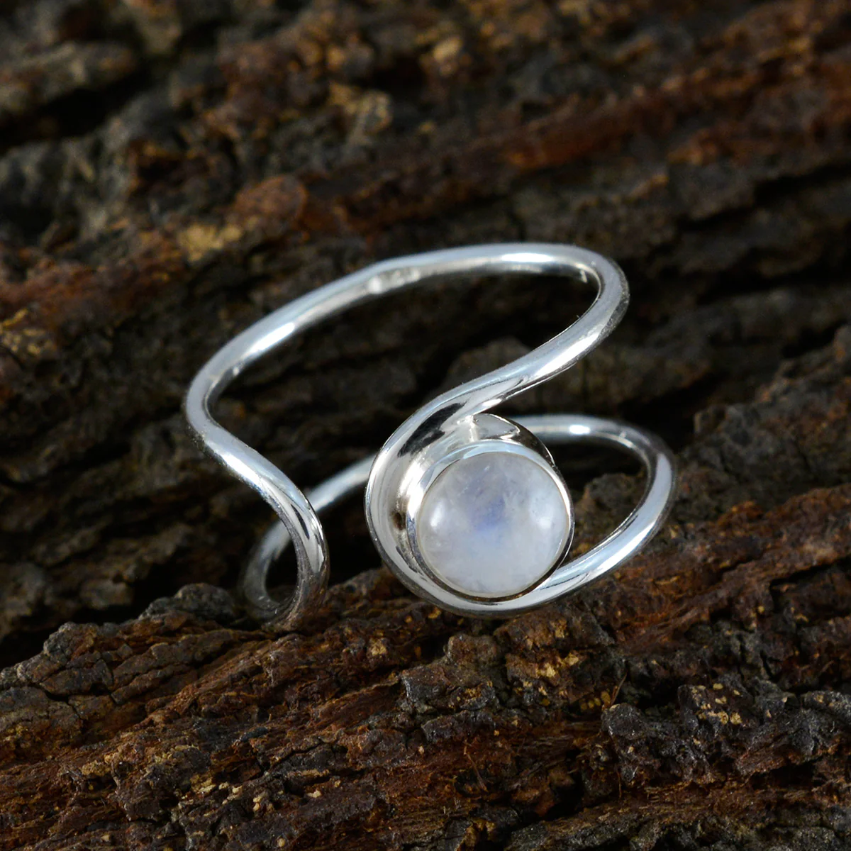 Rainbow Moonstone Solitaire Japanese 925 Sterling Silver White Gems Dainty Luxurious Ring Jewellery - Image 3